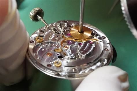how much should a rolex service cost